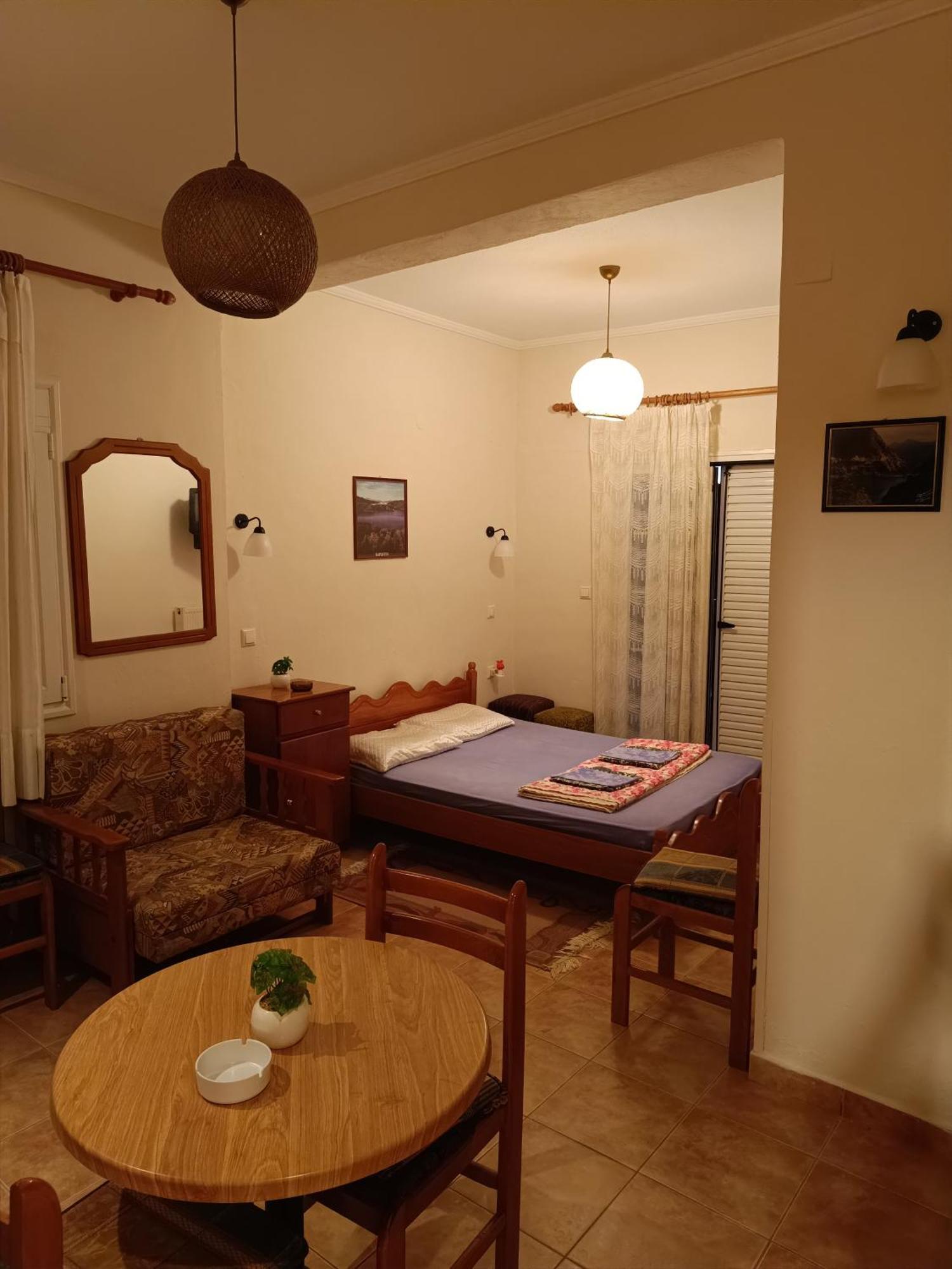 Πανδοχείο Λίμνης Πλαστήρα Hotel Kastanéa Buitenkant foto