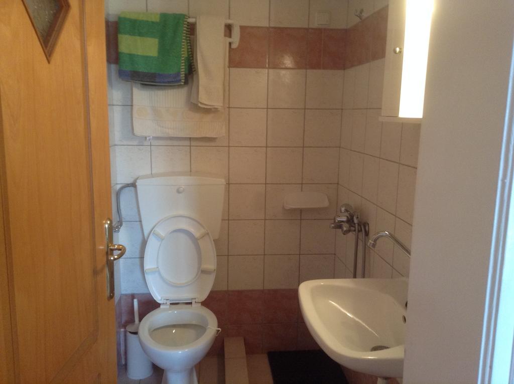Πανδοχείο Λίμνης Πλαστήρα Hotel Kastanéa Buitenkant foto